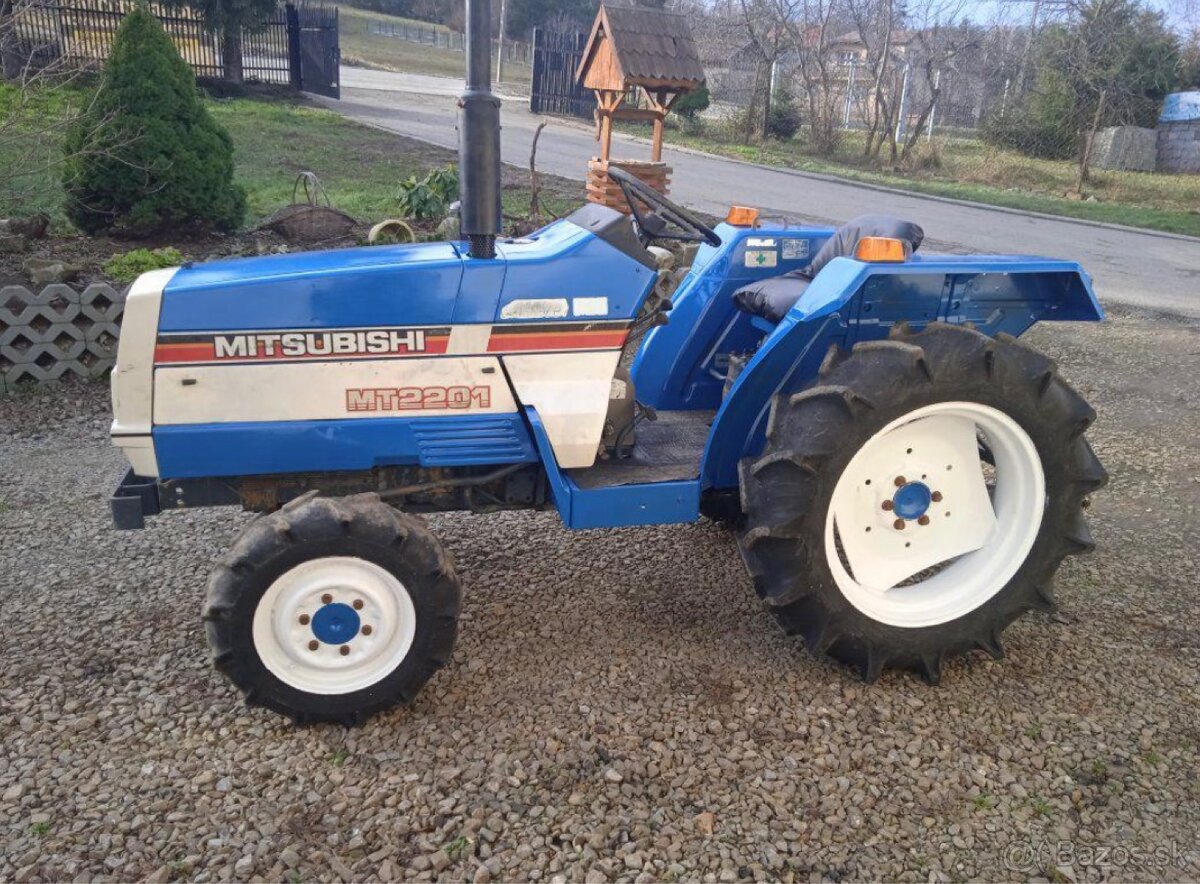 4x4 Mitsubishi mt2201 Traktor 4x4 22km - 5
