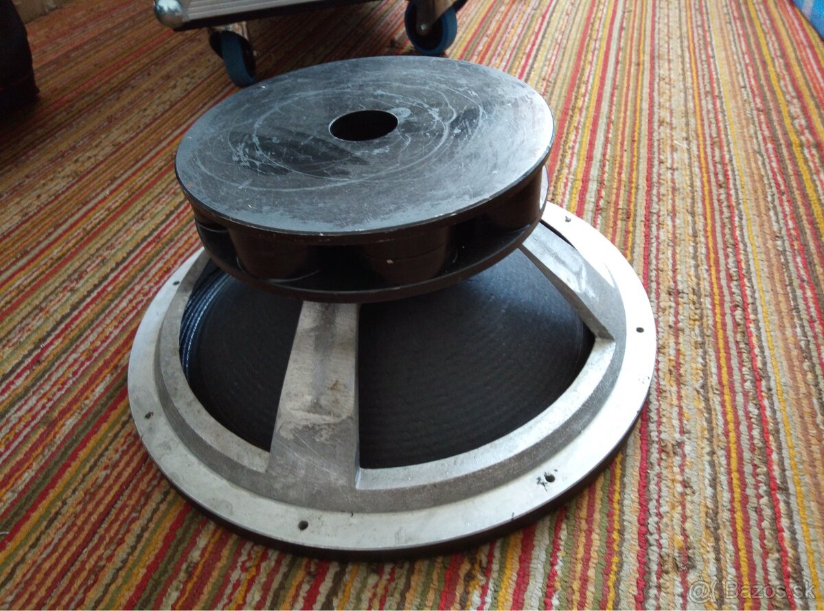 Predám nové 18" basaky AC akustika. 800W - 5