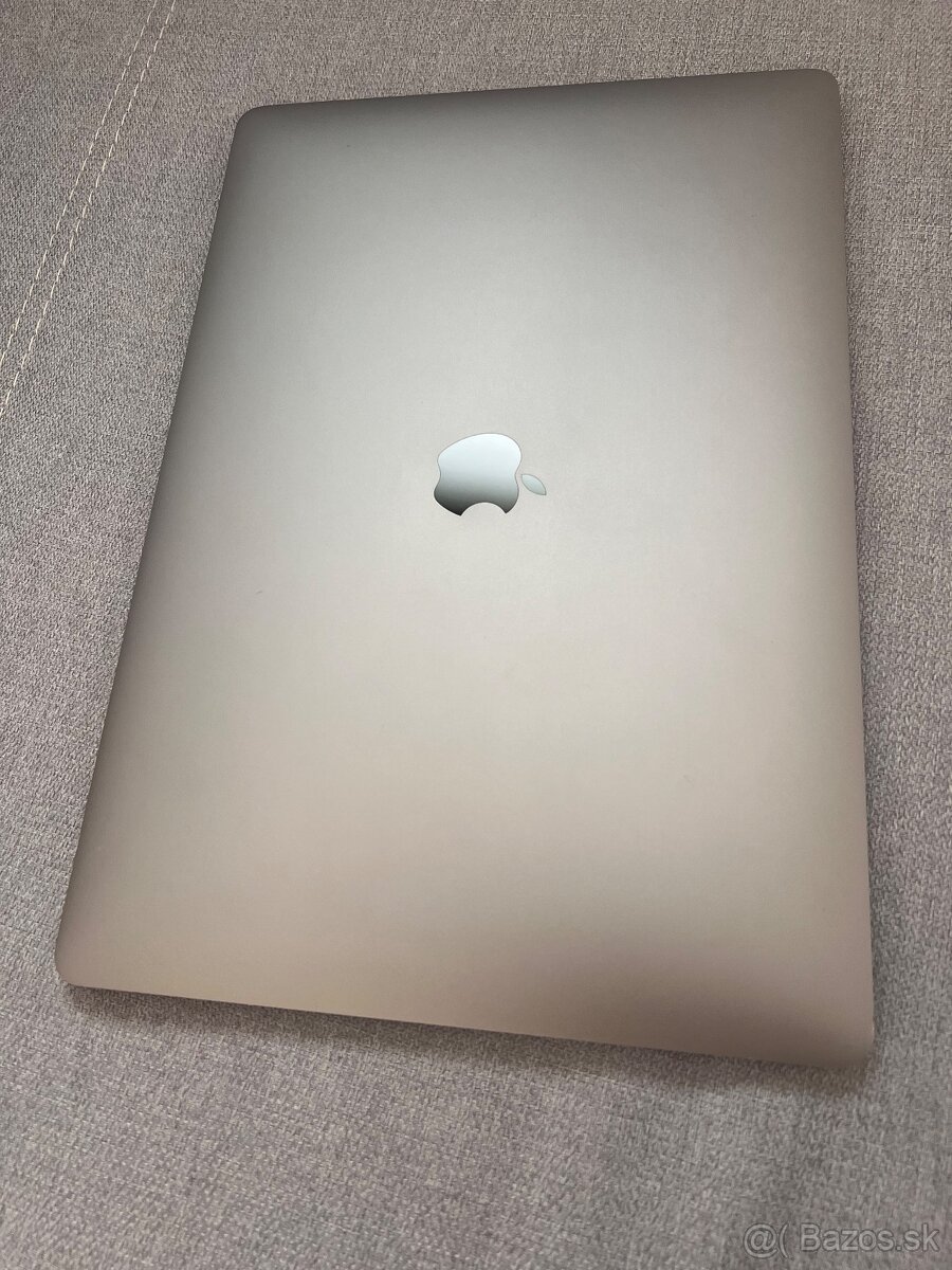Predám MacBook Pro 15” (2016) A1707 - 5