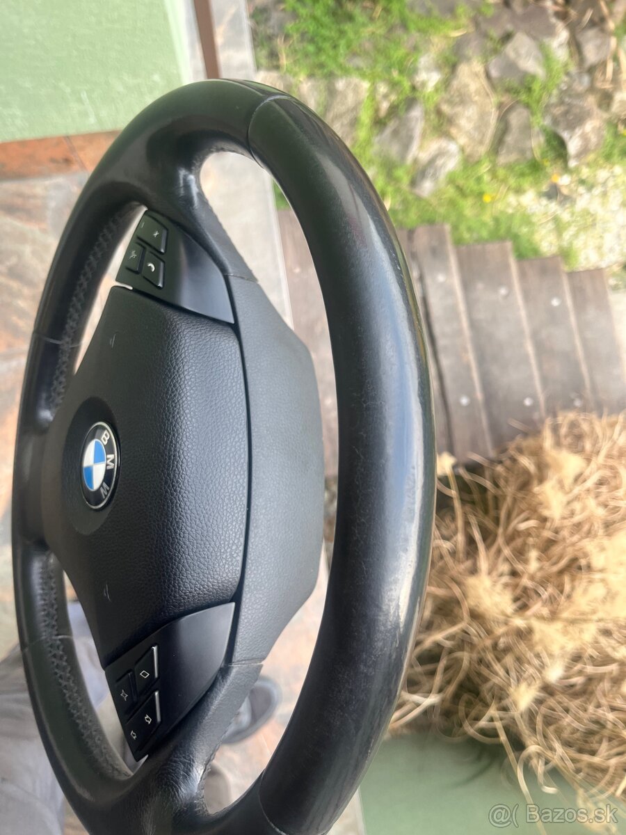 Volant e60/e61 LCI - 5