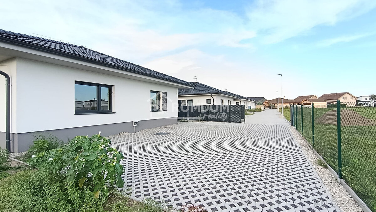 PREDAJ murovaný 4-izbový bungalov (dom 1), Láb, okr. Malacky - 5