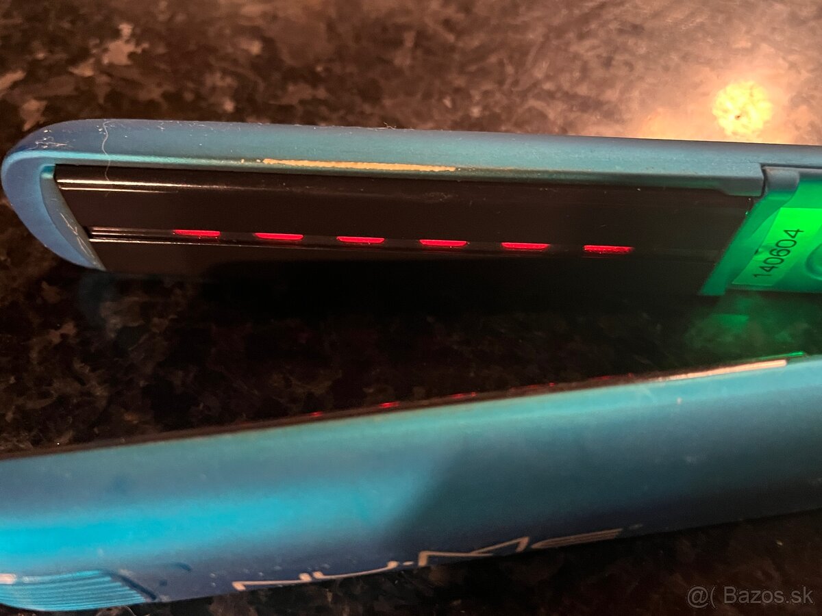 Žehlička na vlasy / hair straightener - 5