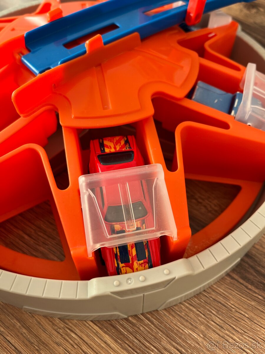 Hot Wheels garáž + autíčka zdarma🏎️ - 5