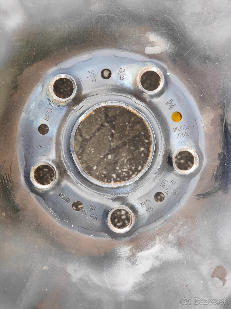 Sada plechovych diskov original VW + VW Puklice - 5