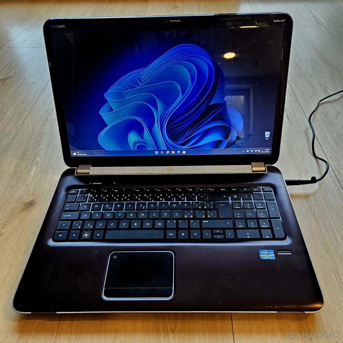 Predám notebook HP Pavilion dv7 17,3" - 5