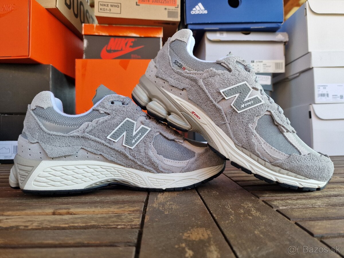 New Balance 2002 Protection Pack - 5