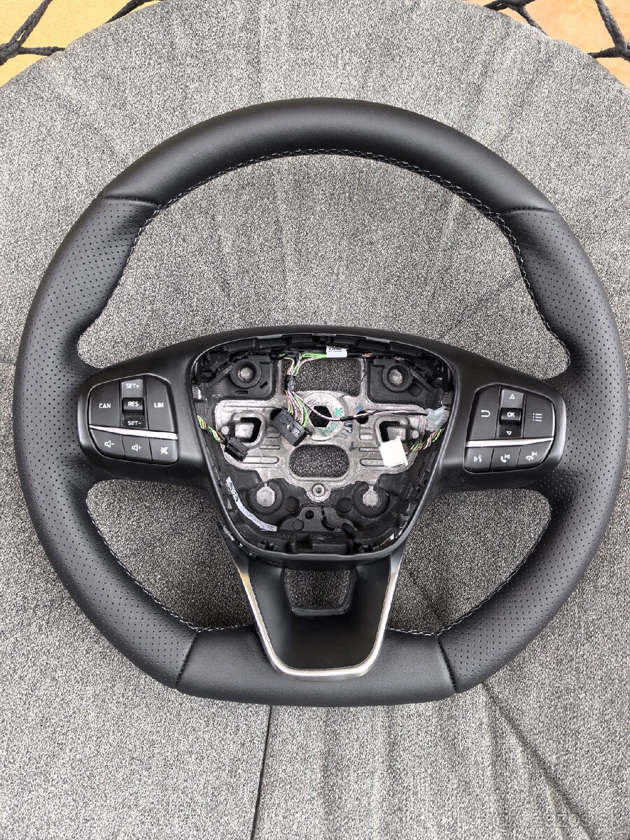 Volant Ford Puma Fiesta Focus Kuga 2017-2022 - 5