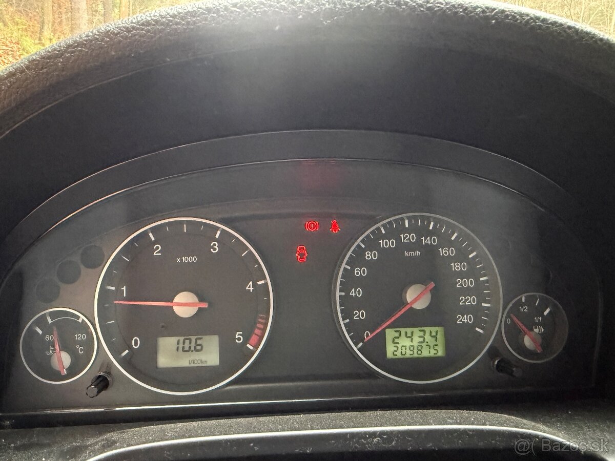 Ford Mondeo 2.0 TDCi 96 Kw - 5