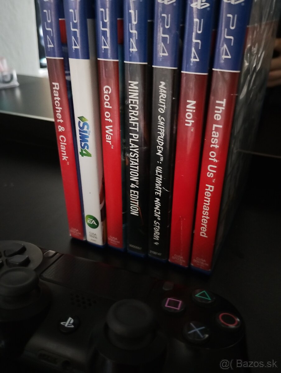 PS4 Slim 500GB + 1 ovládač + 7 hier - 5