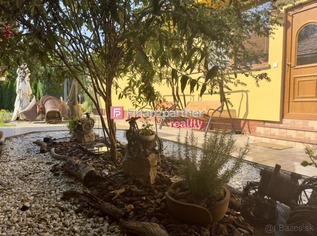 Na predaj elegantný 5-izbový rodinný dom v lone prírody - 5