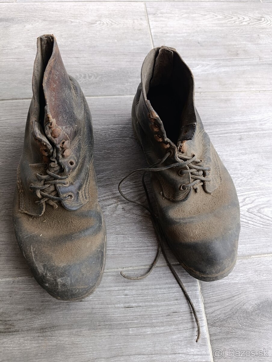 Nemecký vojenský batoh-teľacina, vojenské boty - 5