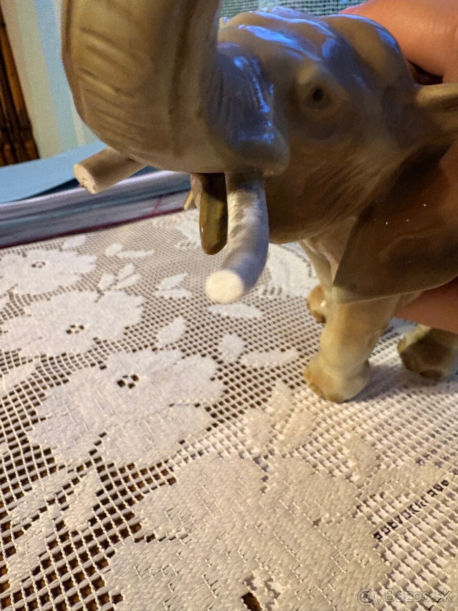 Slon 25cm royal dux - 5