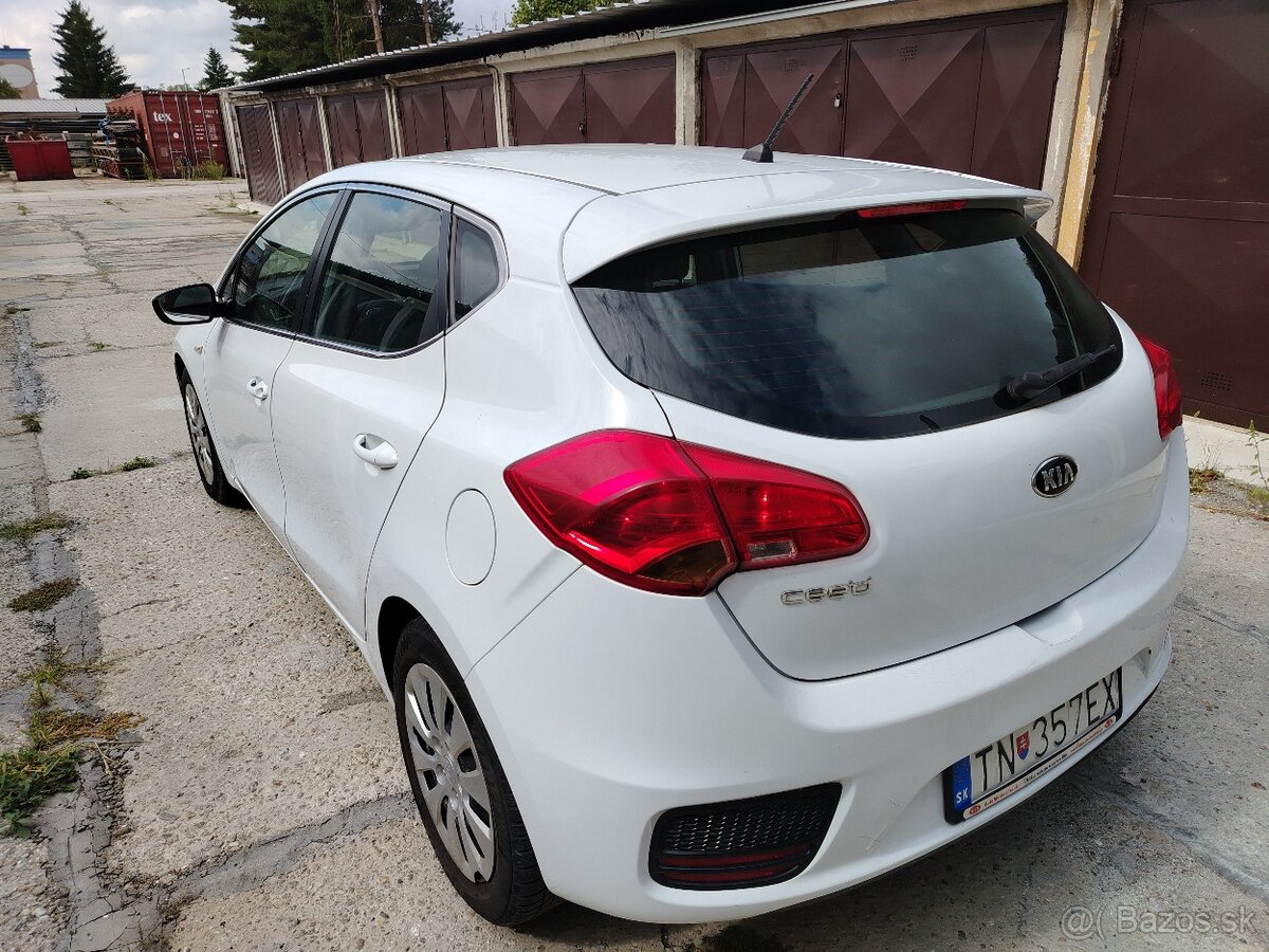 Kia ceed 1.4 hatchback - 5