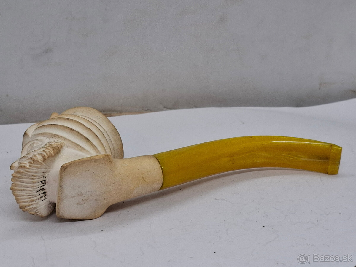 Predám starú pipu penovku hlava muža 32 € - 5