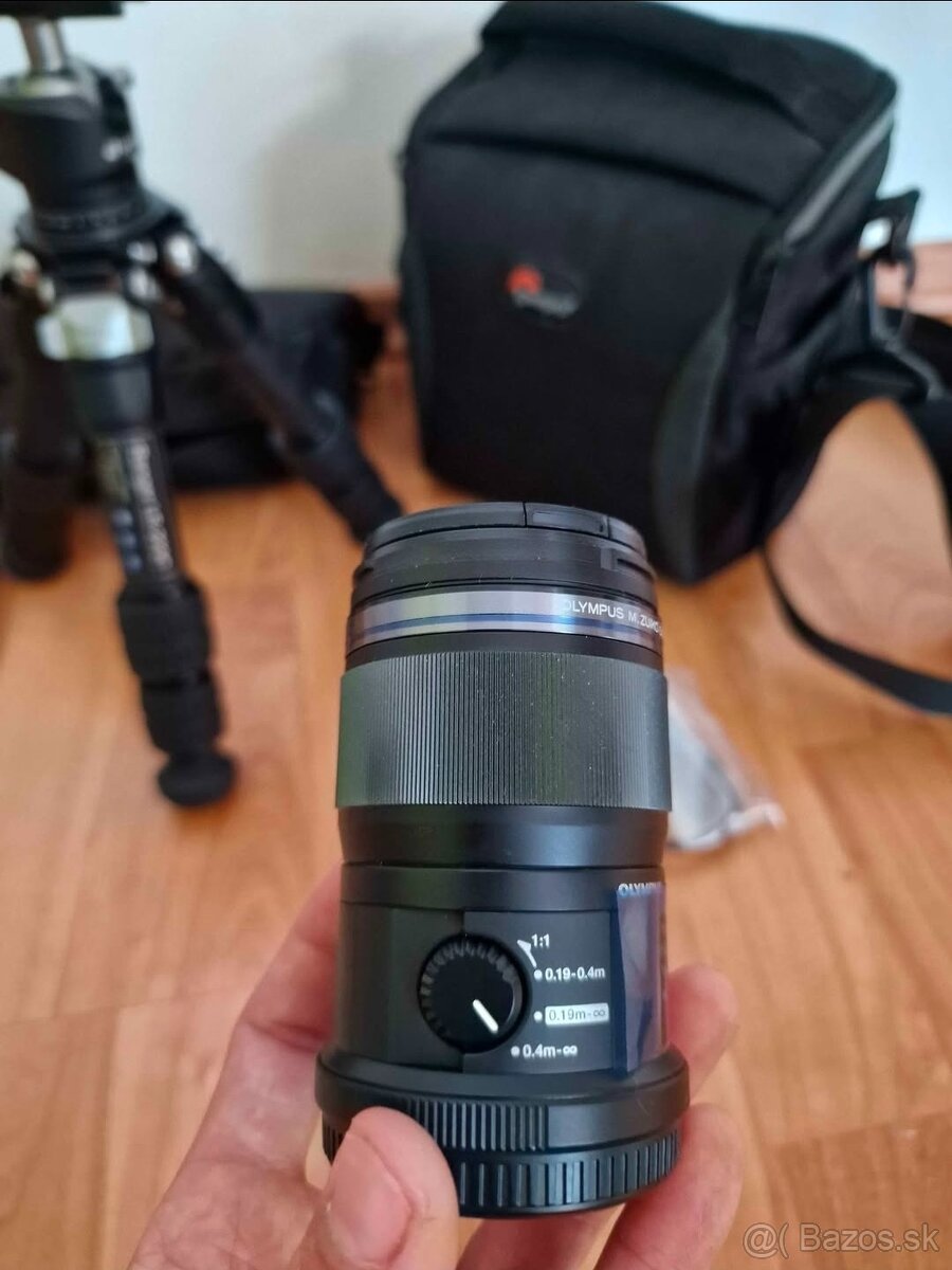 Fotoaparát Olympus OM-D E-M5 Mark Ill + objektív a statív - 5