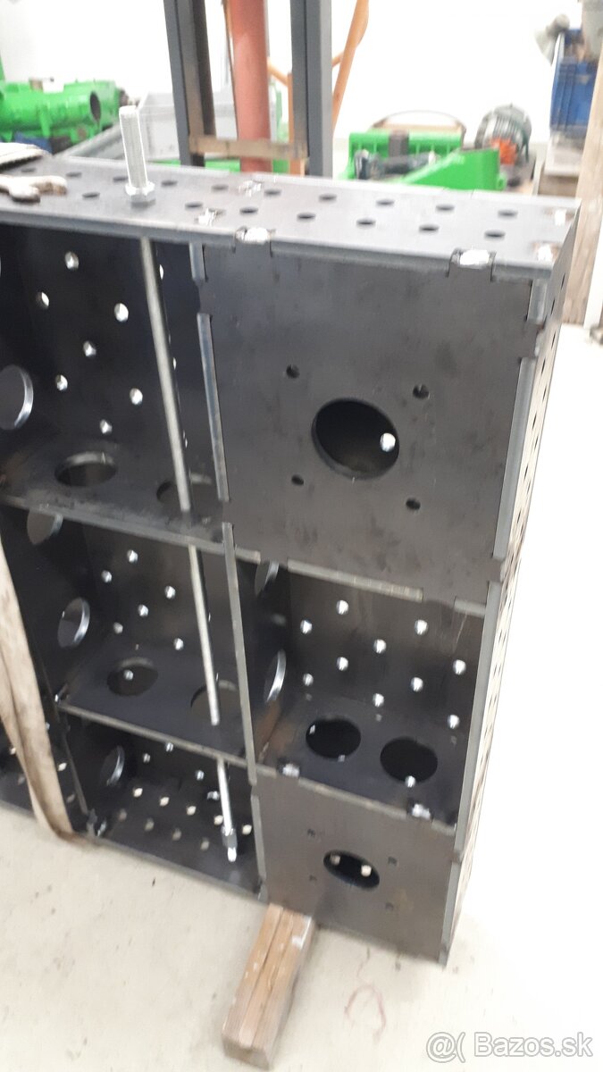 Zvárací stôl, vela rozmerov, hr. 12mm - diery 16mm - 5