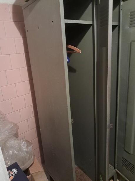 Plechové šatňové skrine - 5