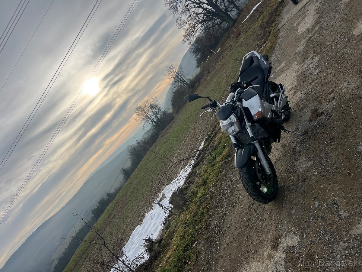 Suzuki GSR 600 35kw - 5