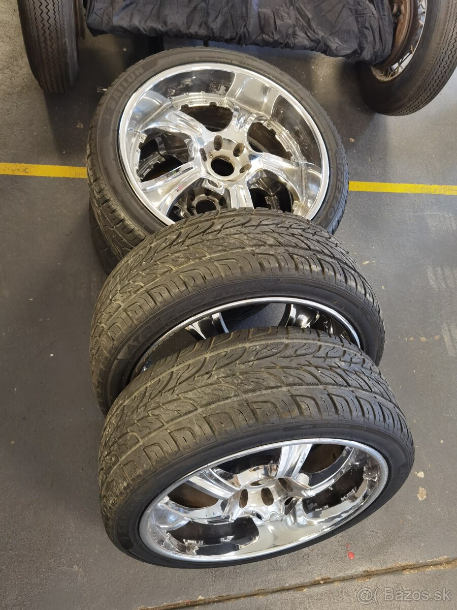 Escalade r24