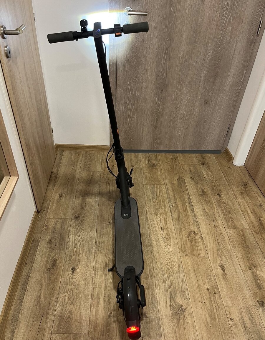Elektrická kolobežka Xiaomi Essential - 5