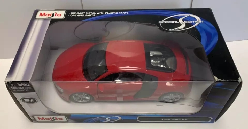 Audi R8 1:24 Maisto - 5