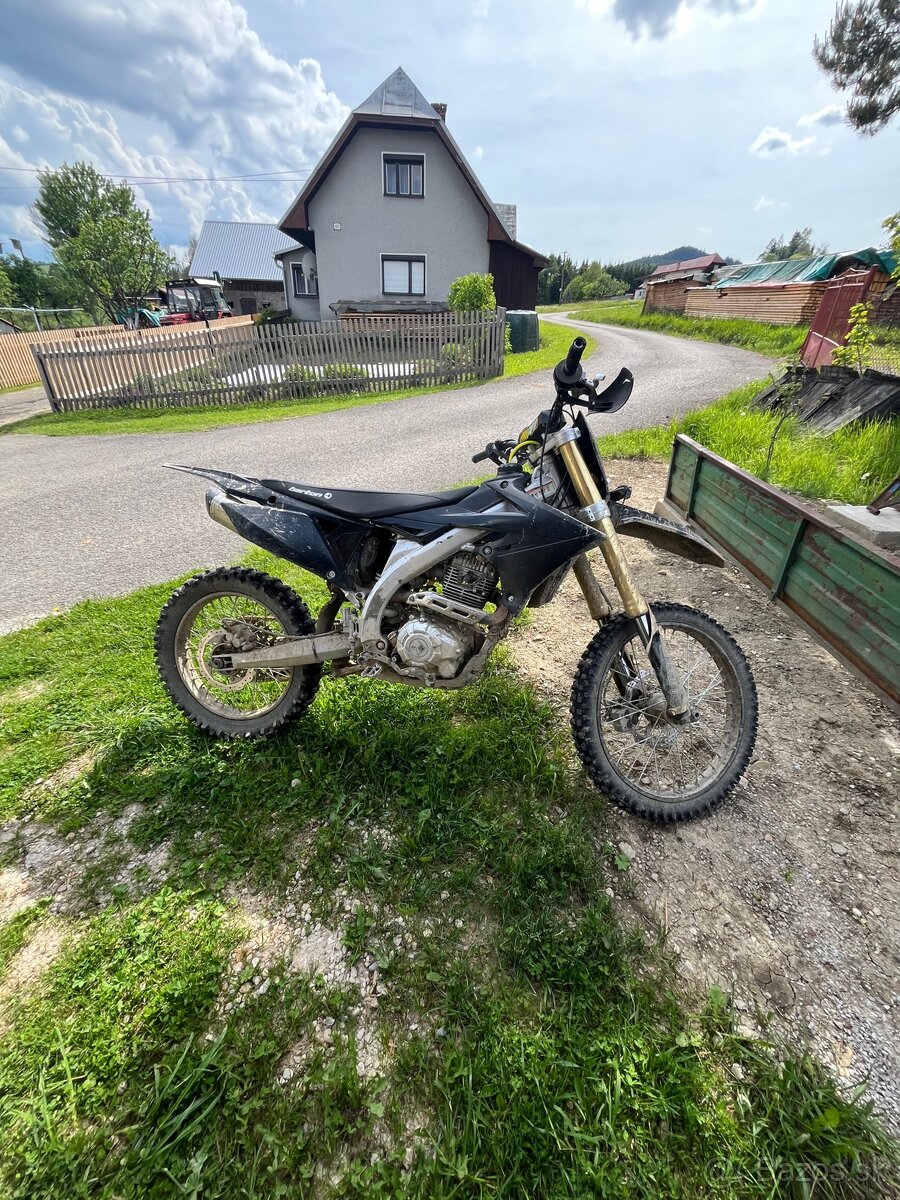Barton 250ccm cross