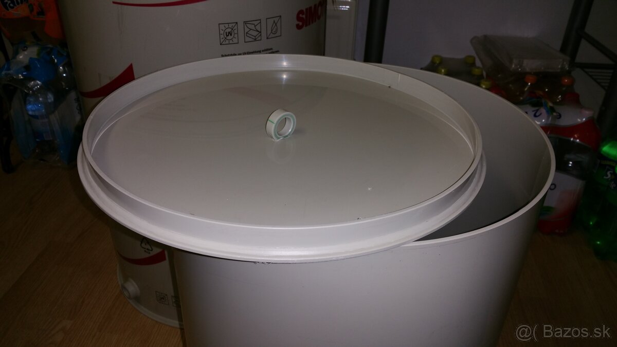 Plastové sudy na víno - 5