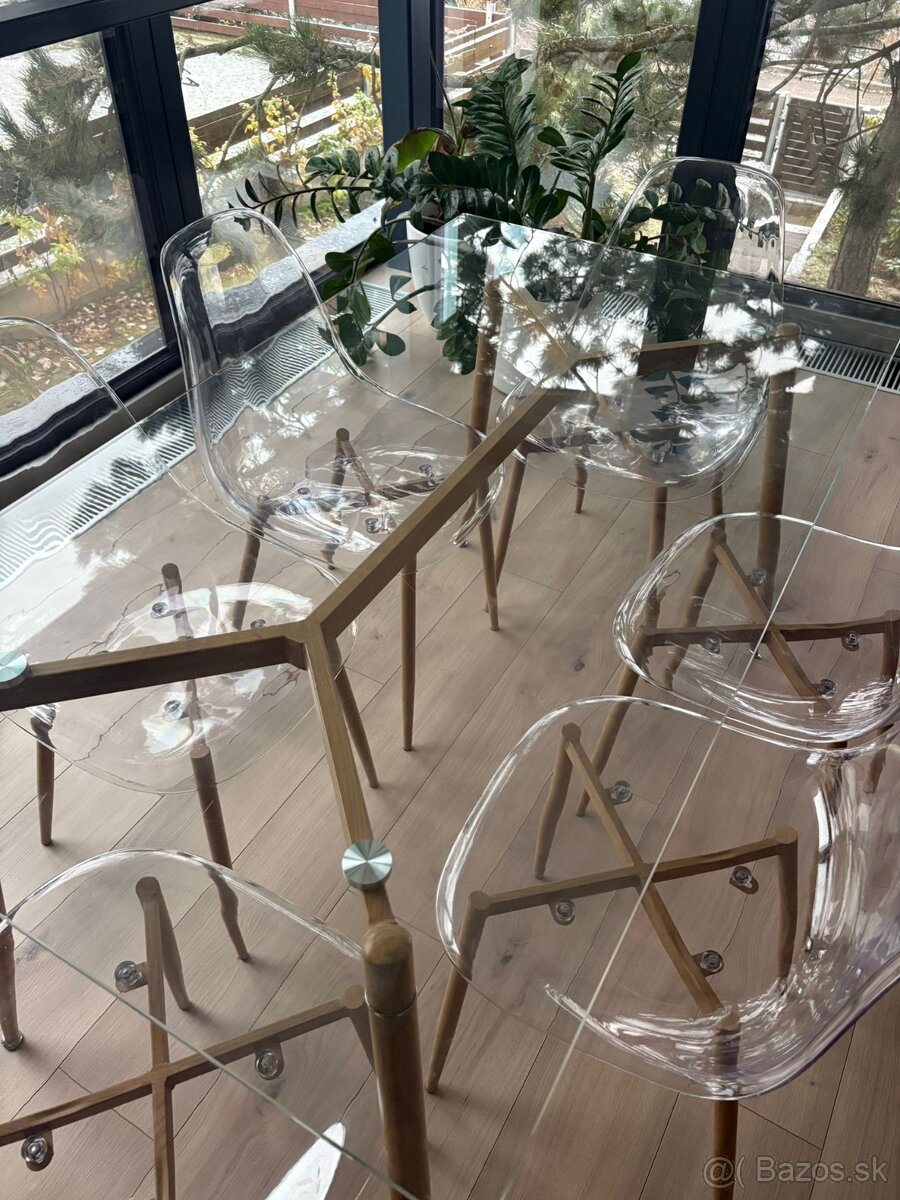 Jedálenský stôl - 5