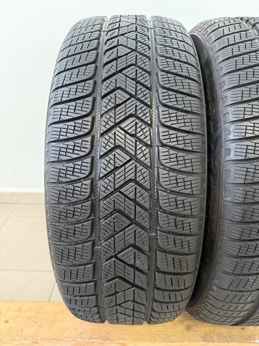 Zimné pneumatiky 235/55/19 Pirelli Scorpion Winter MO - 5