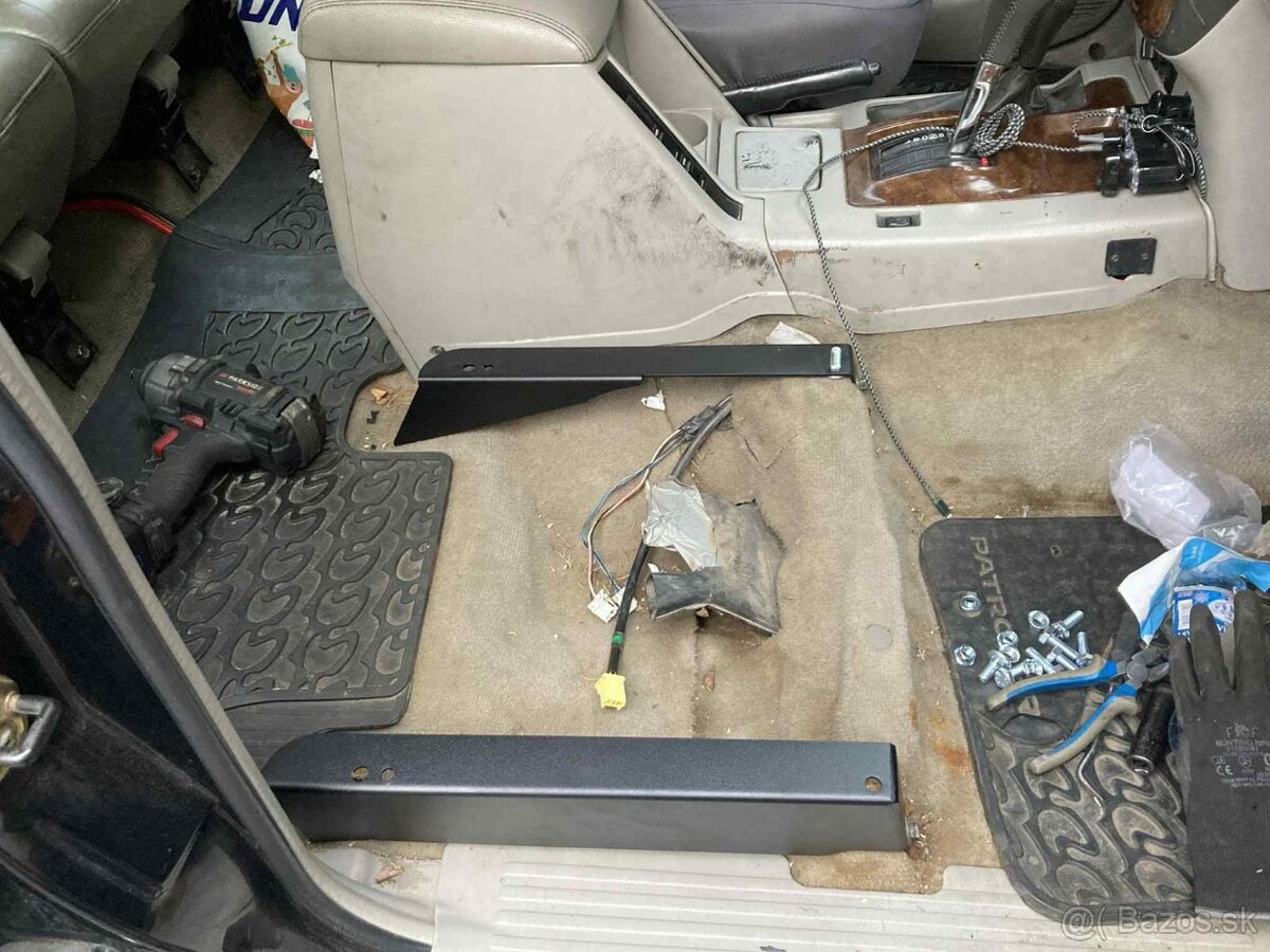 NISSAN PATROL Y60/Y61 ADAPTÉRY SEDAČEK AUDI A PORSCHE