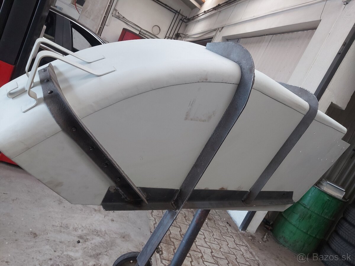 Skoda 30 zadné blatníky - 5