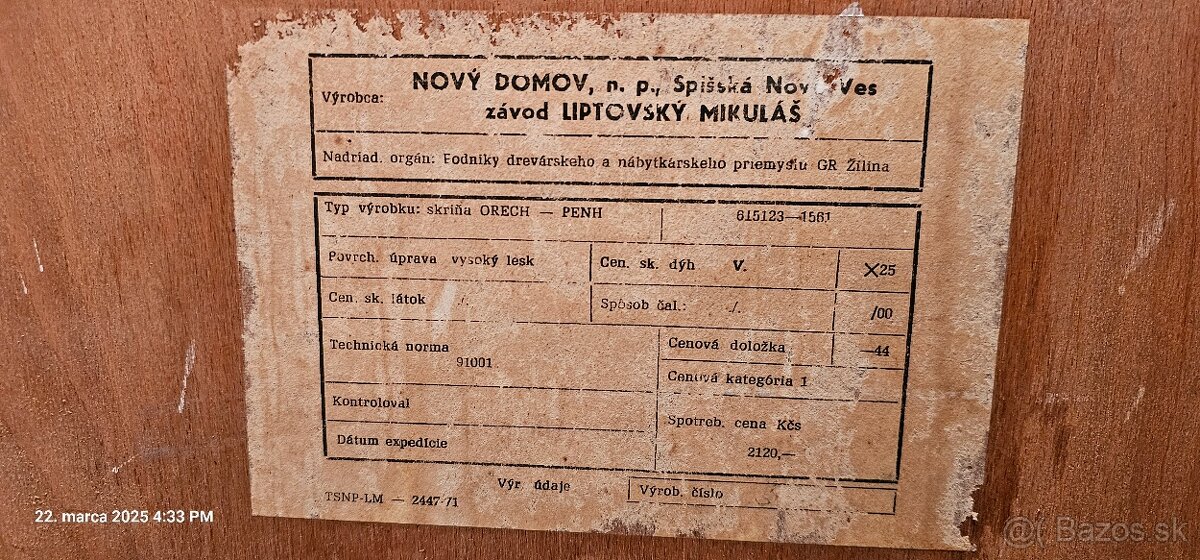 Stará šatníková skriňa - 5