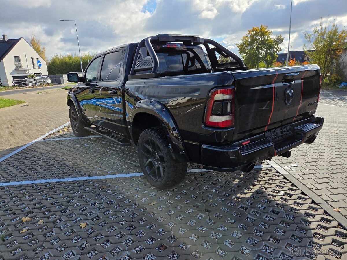 DODGE RAM CREW CAB 5.7 HEMI 4X4 PANORAMA HARMAN