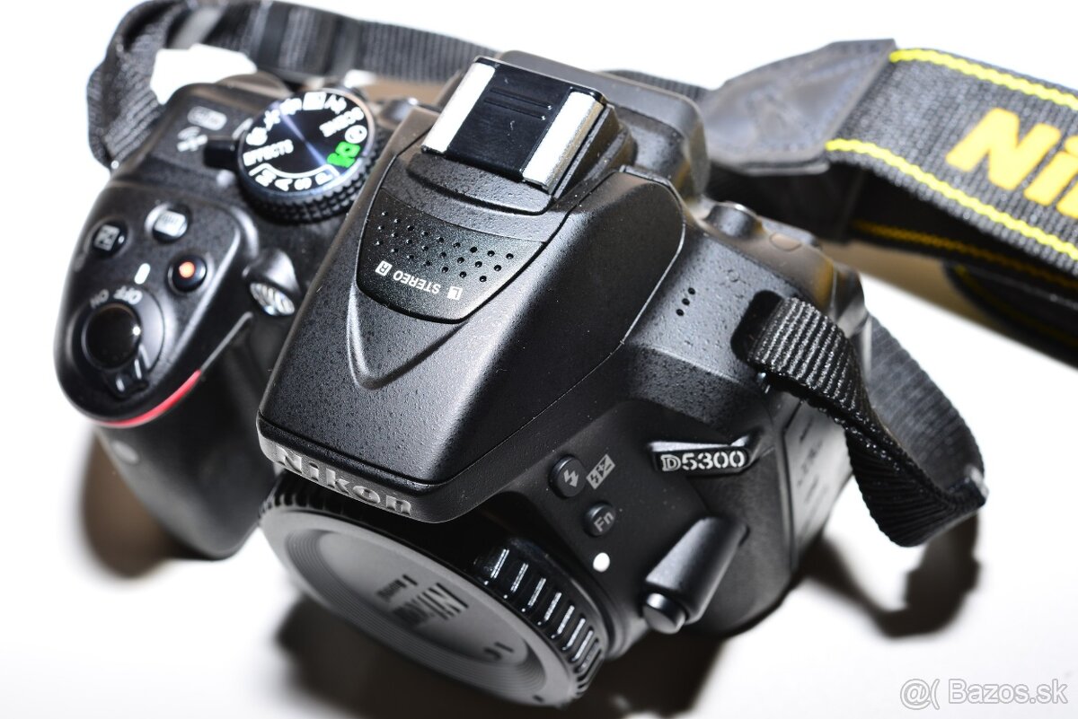 Nikon D5300 + příslušenství - 5