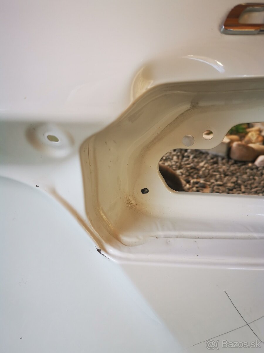 Toyota Corolla E15EJ(A), 2018 - zadna kapota, sedan - 5