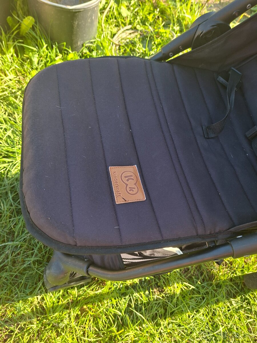 Čierny športový kočár Kinderkraft - 5