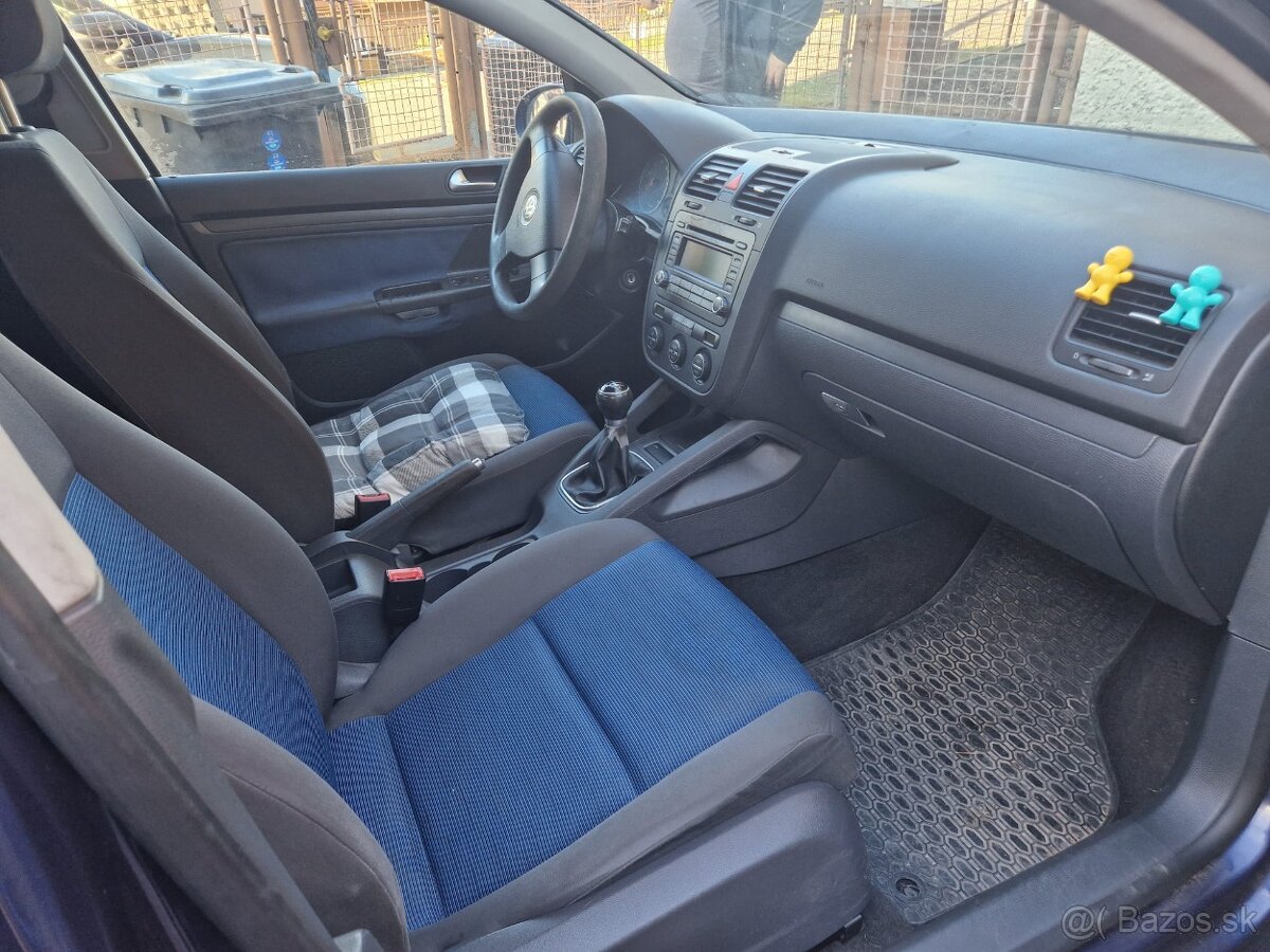 Volkswagen Golf V 1.4 55kW benzín - 5