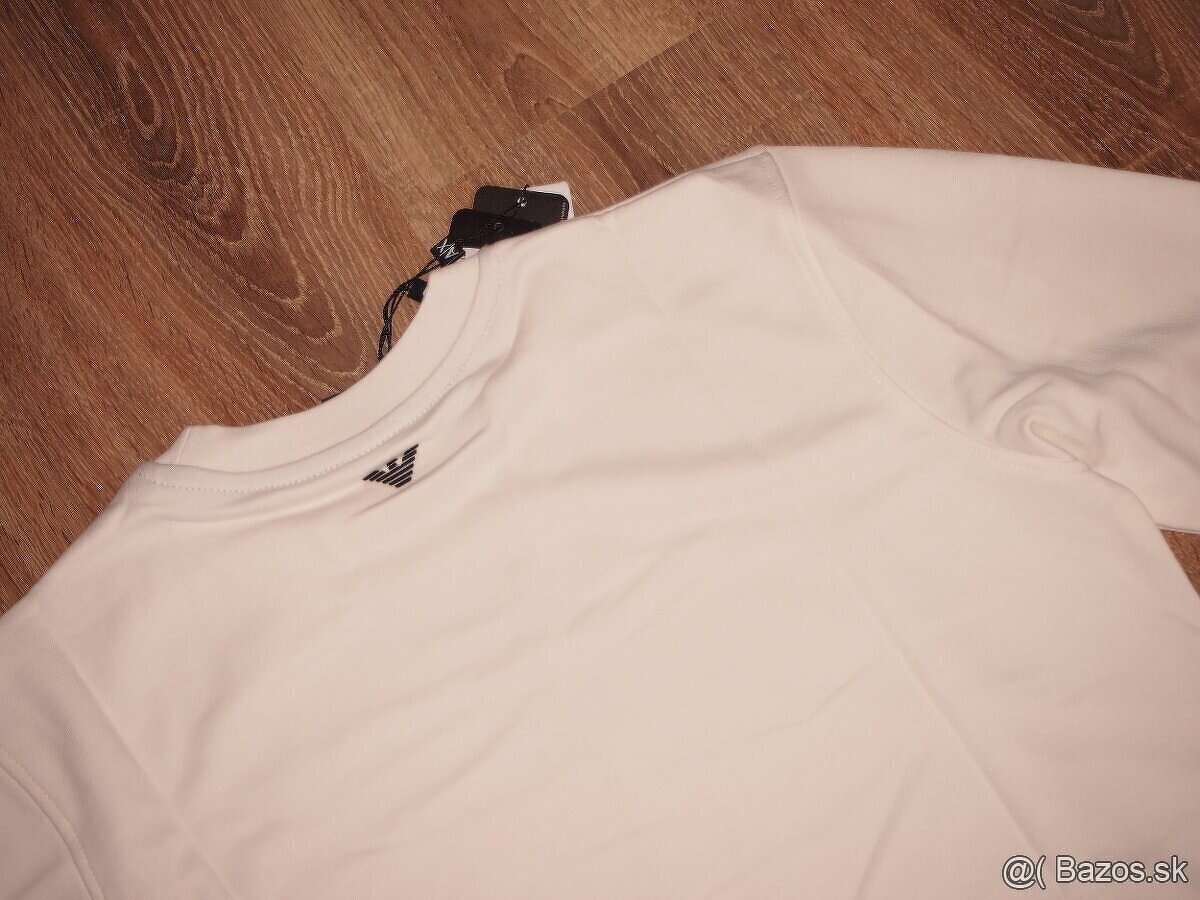 Armani Exchange pánska mikina biela - 5