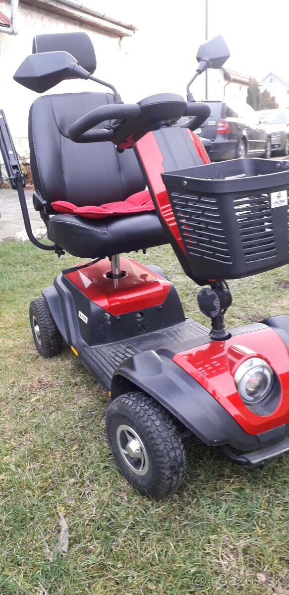 Elektrický vozík pre invalidov. - 5