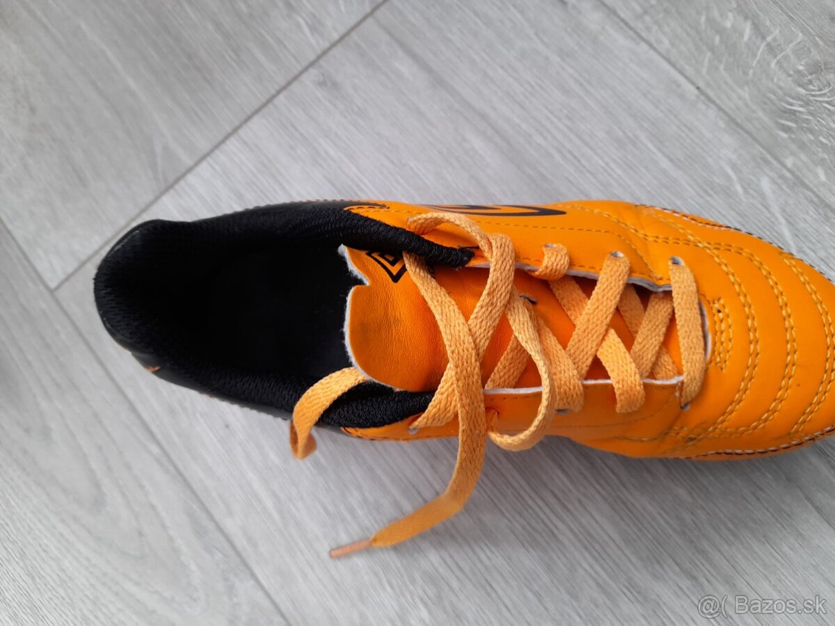 Kopačky Umbro č.33 - 5