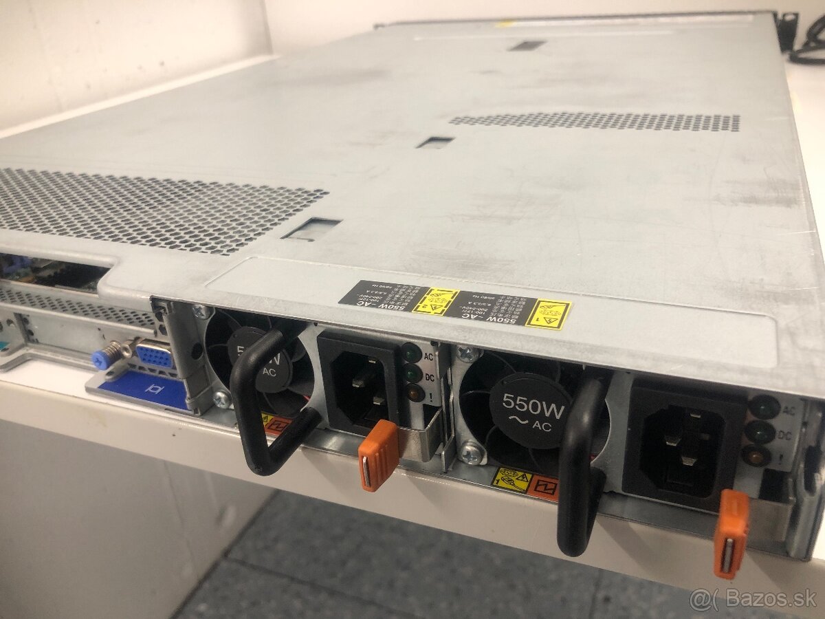 IBM x3550 M4 server - 5