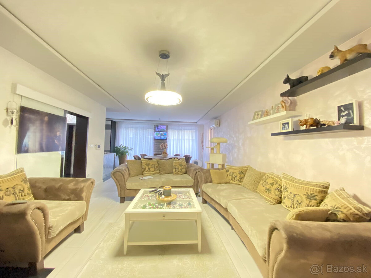 310 000,- € ZNÍŽENÁ CENA Na predaj krásny, štýlovo zari - 5