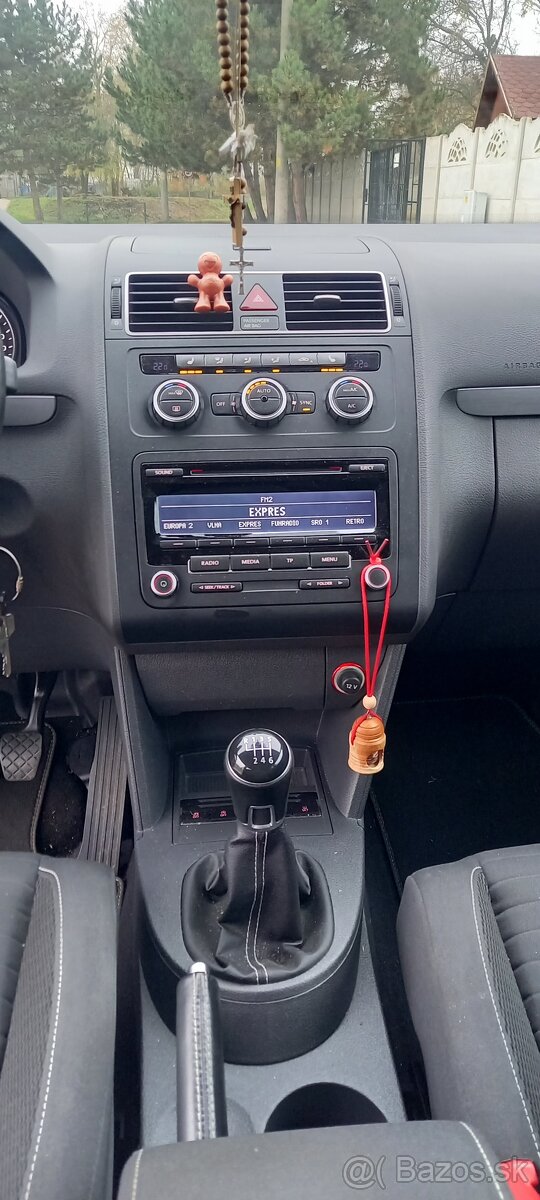 Volkswagen Touran 1.6TDI 77kw - 5