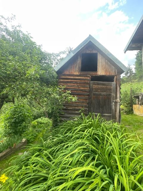 RD blízko centra Brezna - ideálny na chalupu - pozemok 3142 - 5