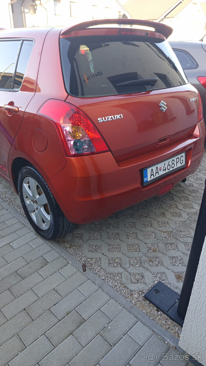 Suzuki SWIFT 1.3 r.v. 2007 - 5