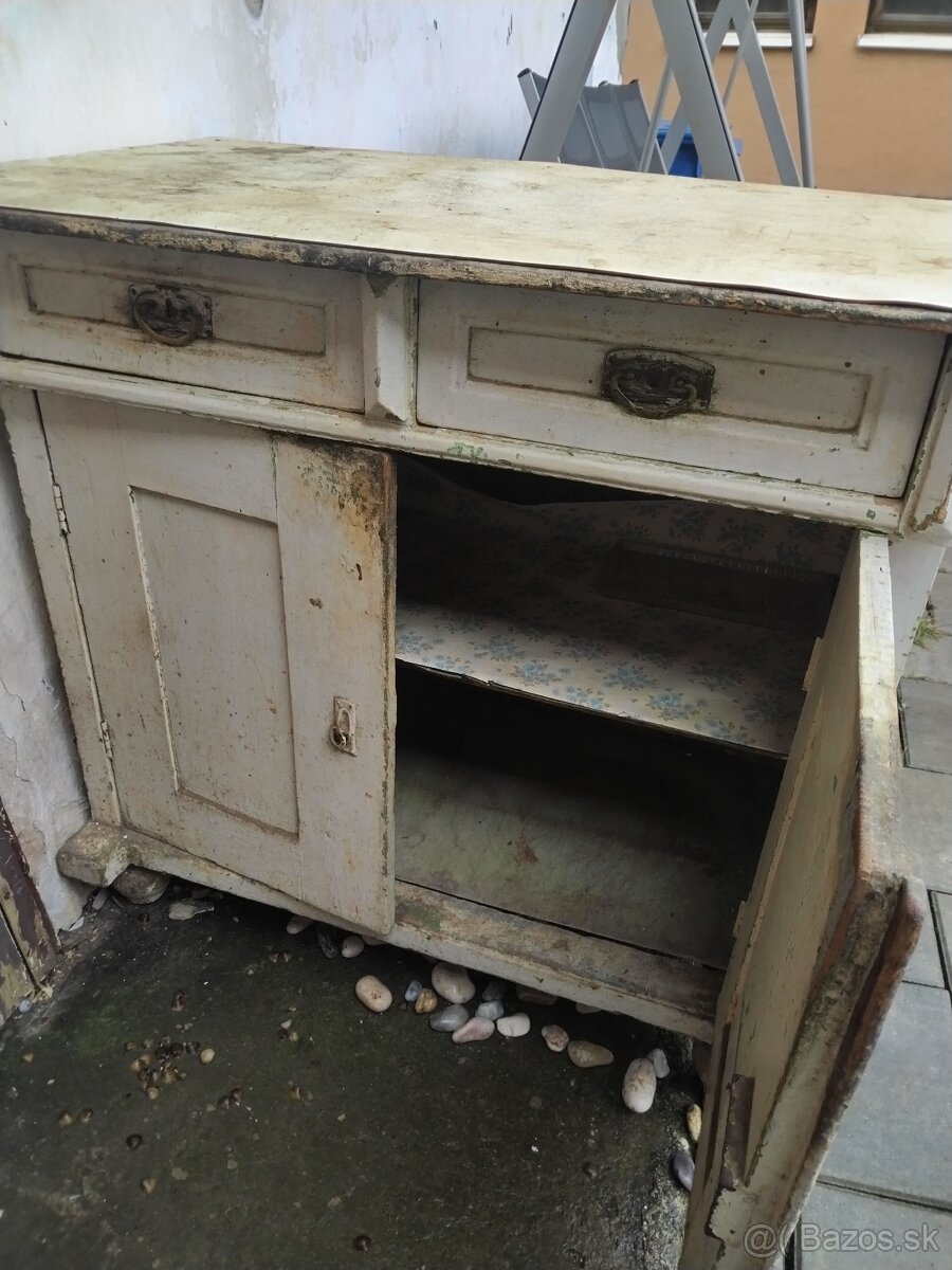 Stará komoda - 5