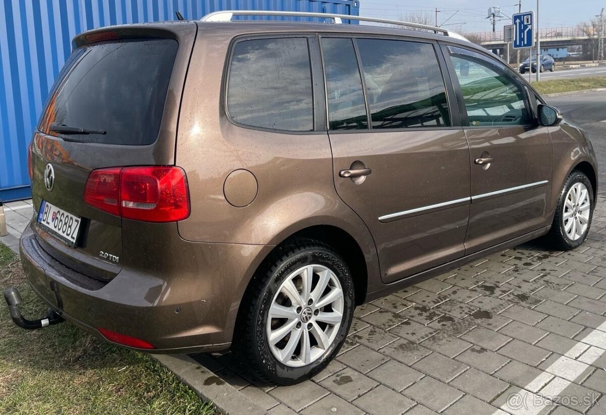 Volkswagen Touran - 5