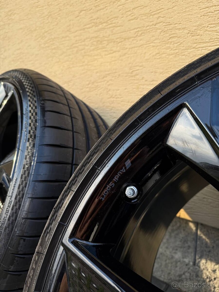 Audi RS6, RS7, SQ7, SQ8 R22 - 5