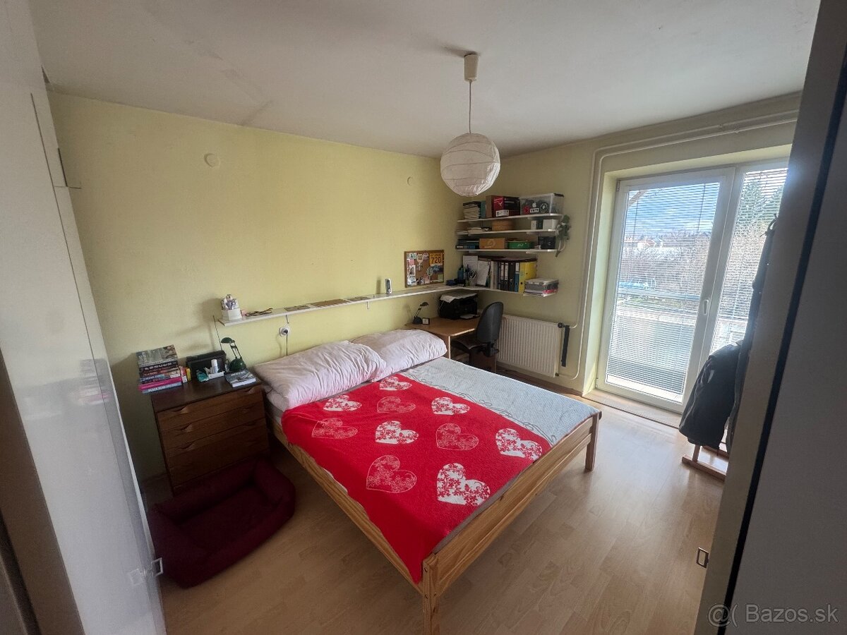Predám 2i byt s záhradou a garazou - 5