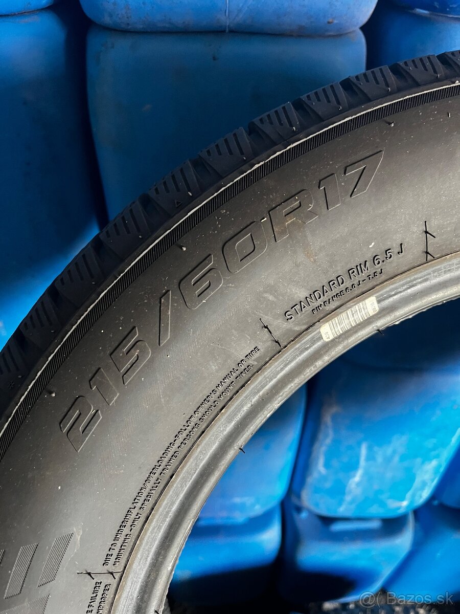 Predám 2ks zimné pneu 215/60 r17 - 5